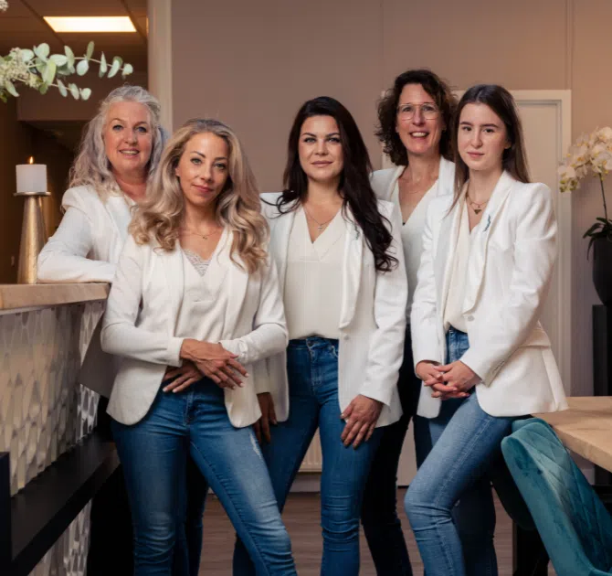 Team-dames-Huidkliniek-COSMED